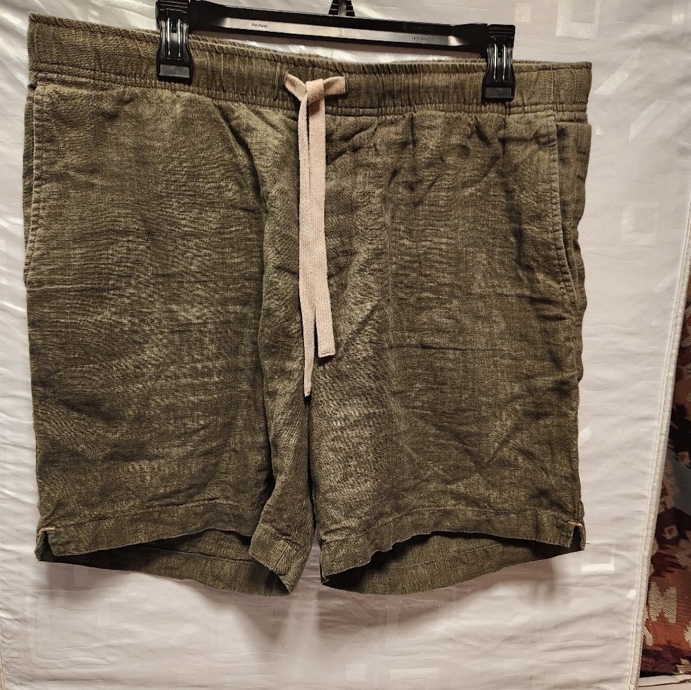 NWOT Banana Republic 8" olive green linen shorts drawstring waist sz L women's